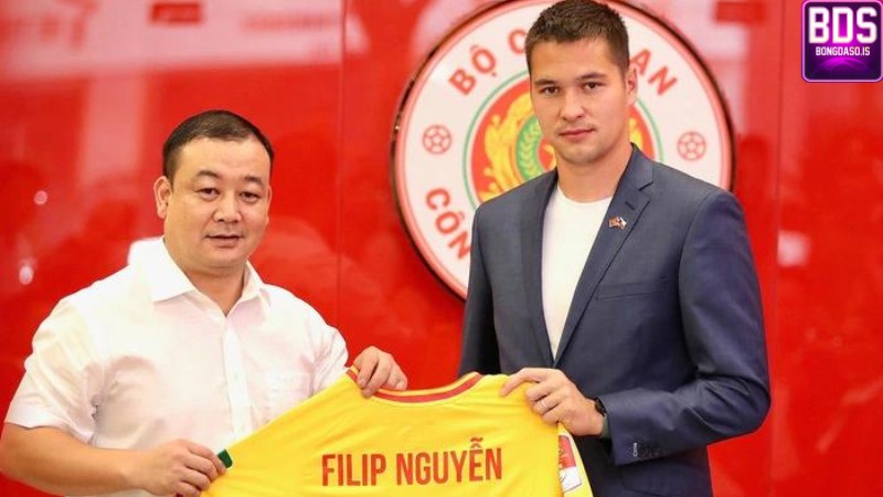 Vinh quang đi đến ước mơ của những cầu thủ gốc Việt